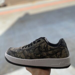 NIKE AIR FORCE MILITAR