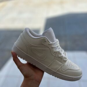 TÊNIS NIKE DUNK TODO BRANCO