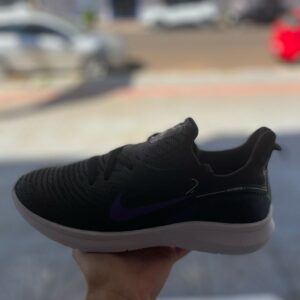 TÊNIS NIKE FREE TR8